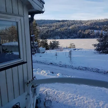 فيلة Idyllic Lake House Hemnes